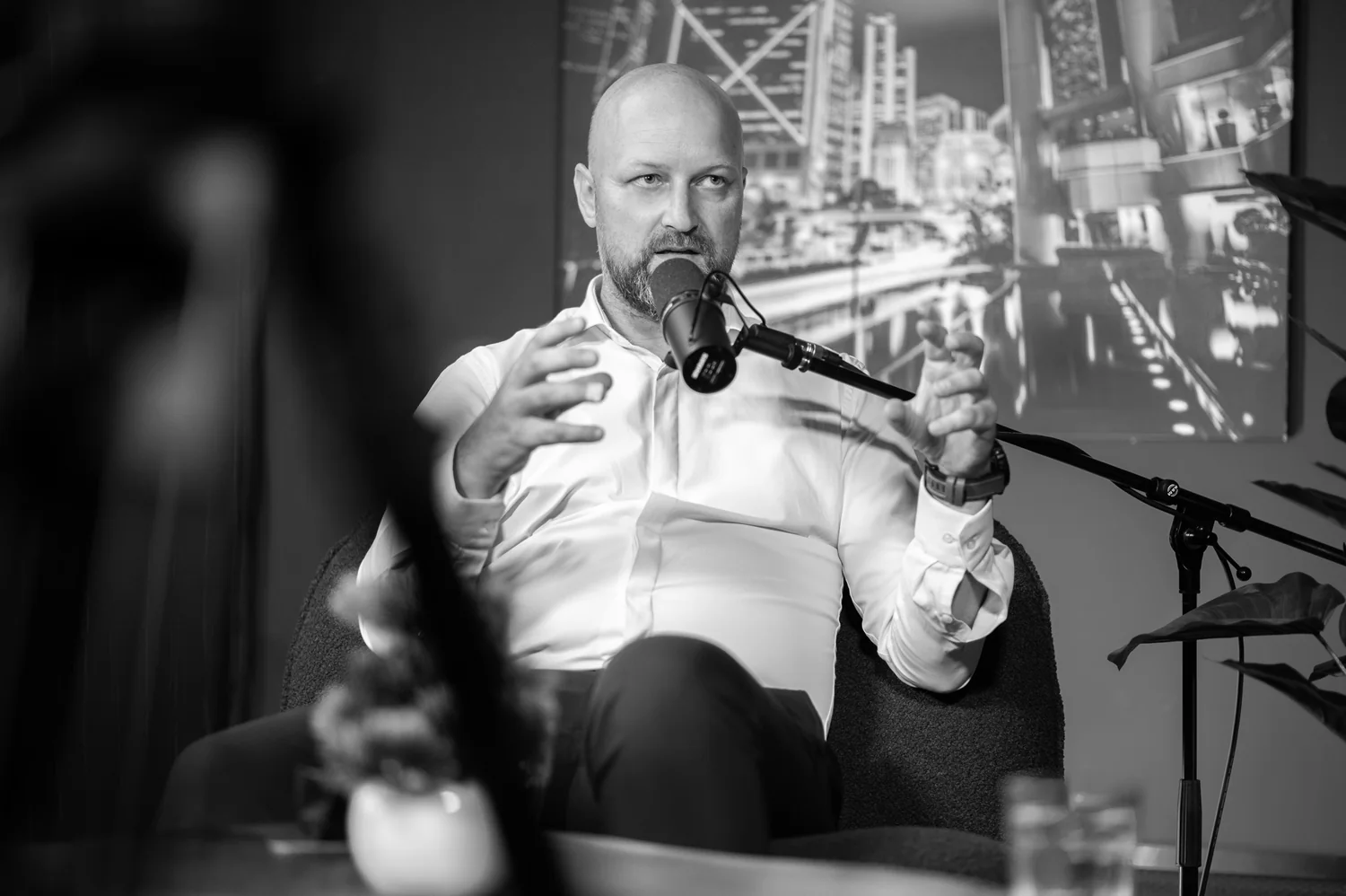 „Kupujúci nekupuje pocit. Kupuje cashflow." Ako v praxi prebieha predaj firmy